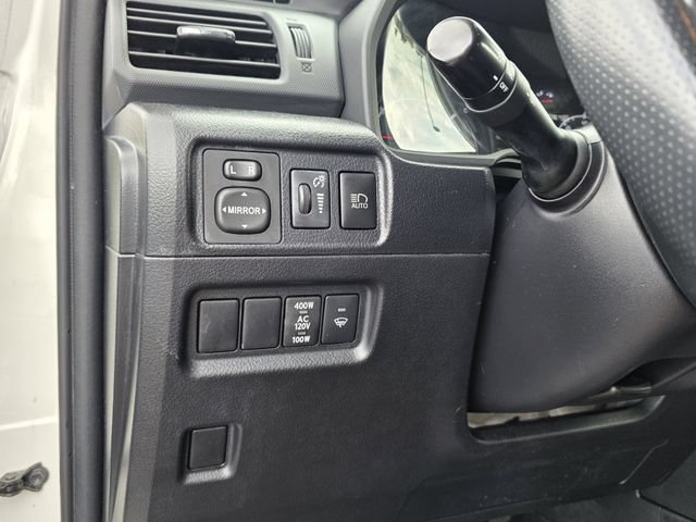 Used 2022 Toyota 4Runner SR5 RWD image 18