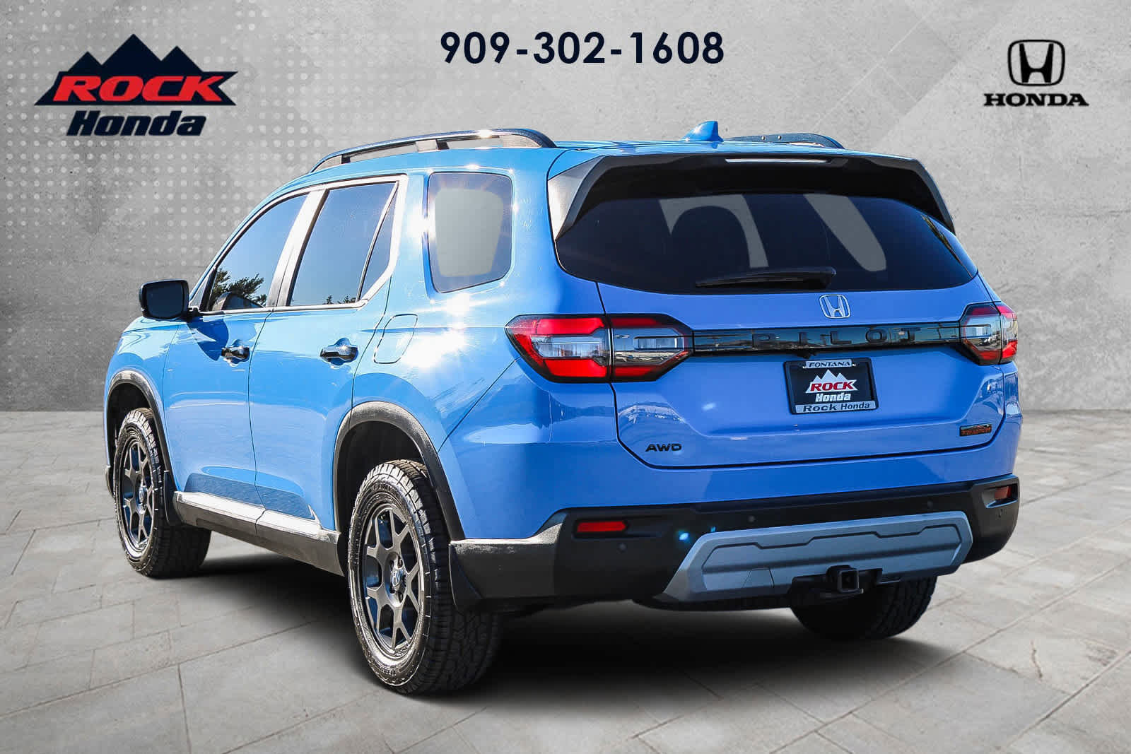 Certified 2025 Honda Pilot TrailSport image 6