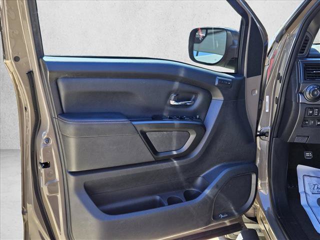 Used 2021 Nissan Titan PRO-4X w/ Pro-4x Convenience Package AWD/4WD image 12