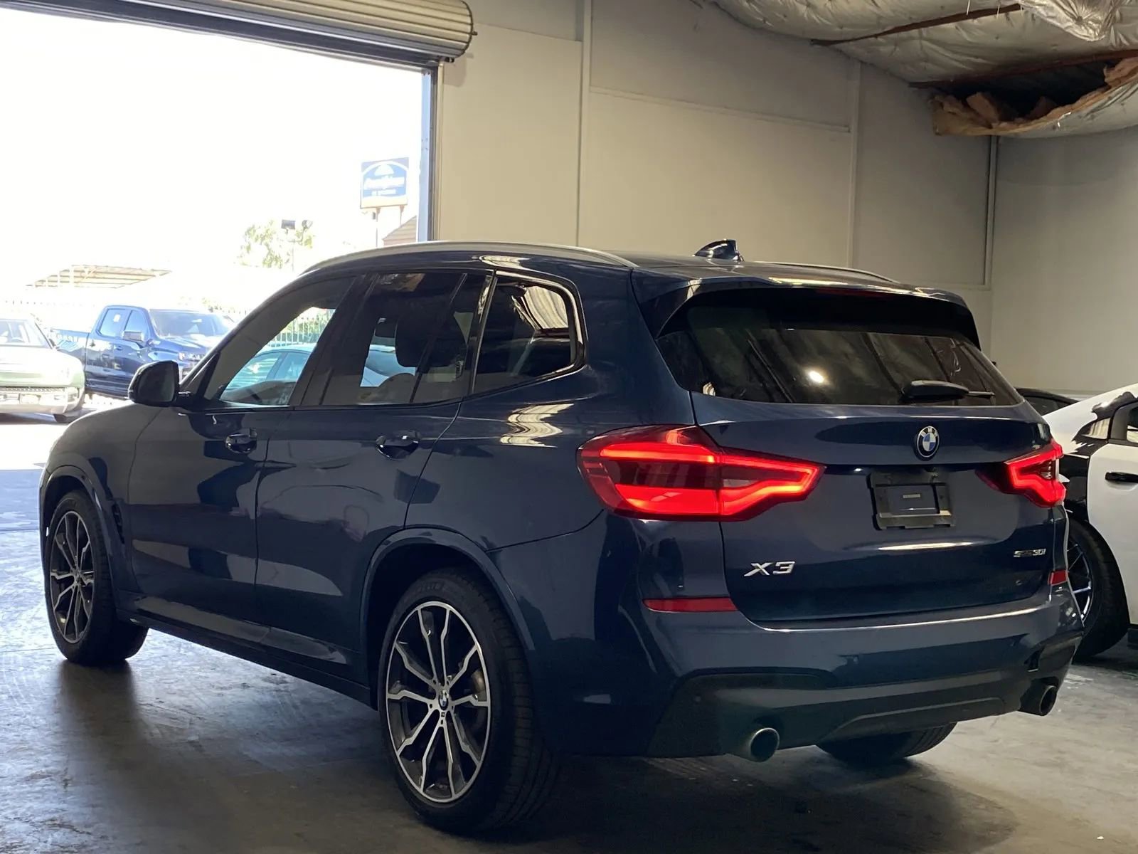 Used 2019 BMW X3 sDrive30i RWD image 2