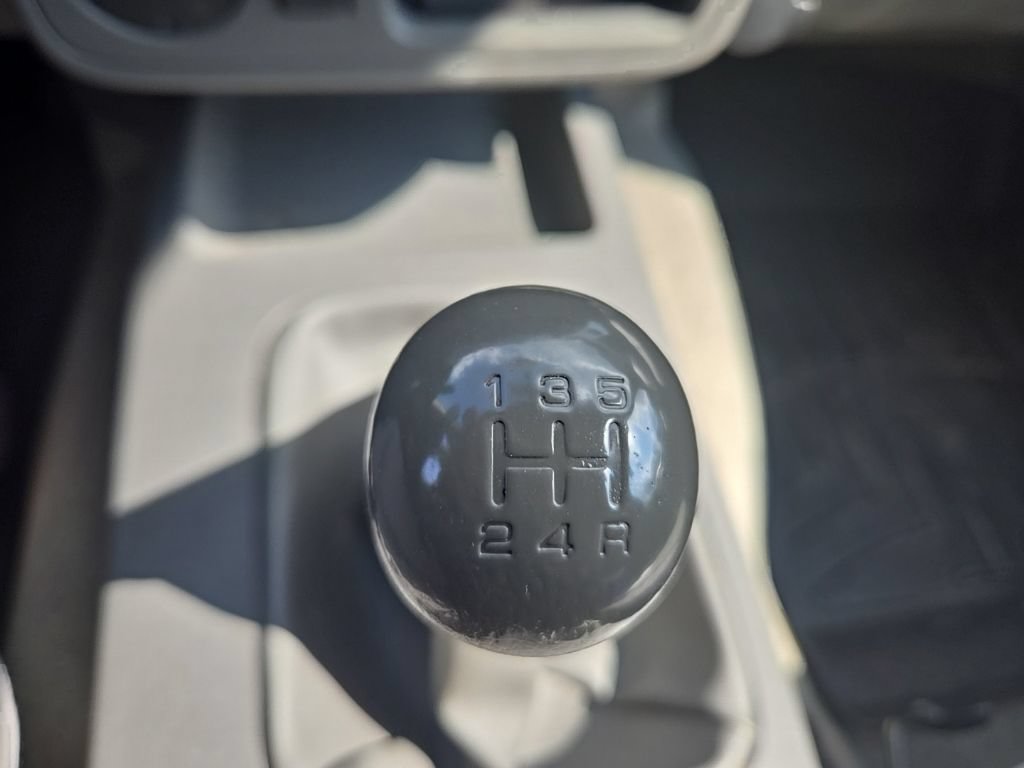 Used 2017 Nissan Frontier S w/ S Preferred Package RWD image 13