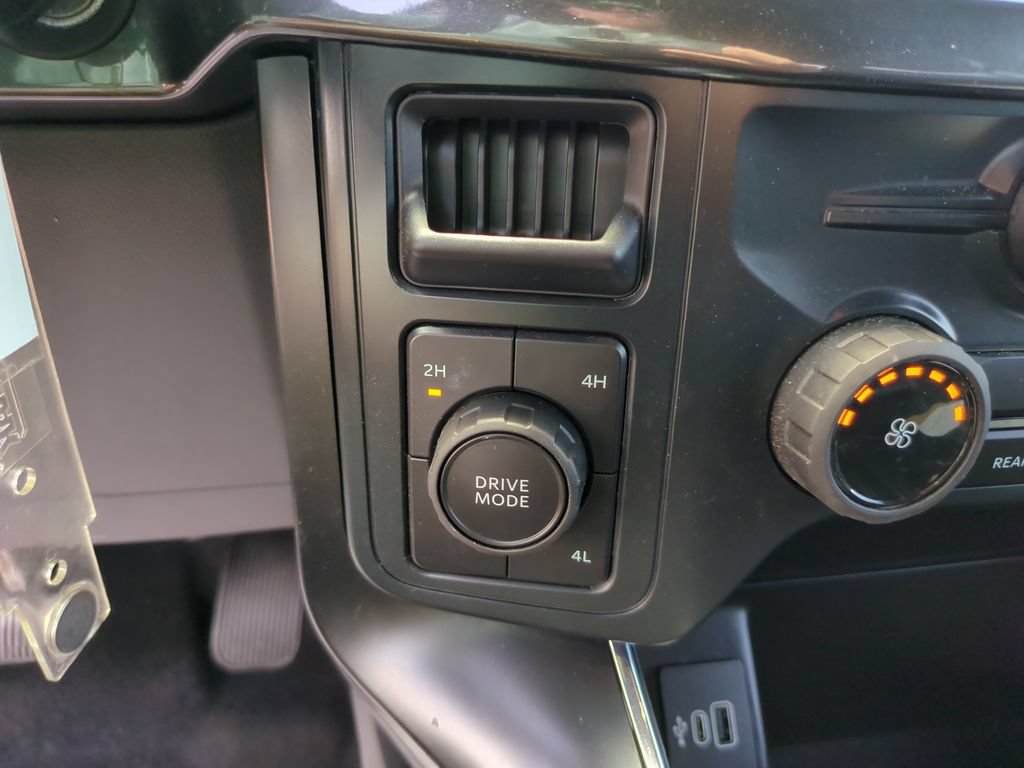Used 2025 Ford F150 STX w/ Equipment Group 200A AWD/4WD image 29