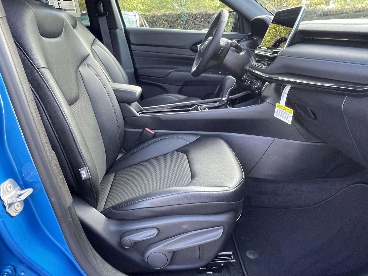 New 2026 Jeep Compass Latitude image 32