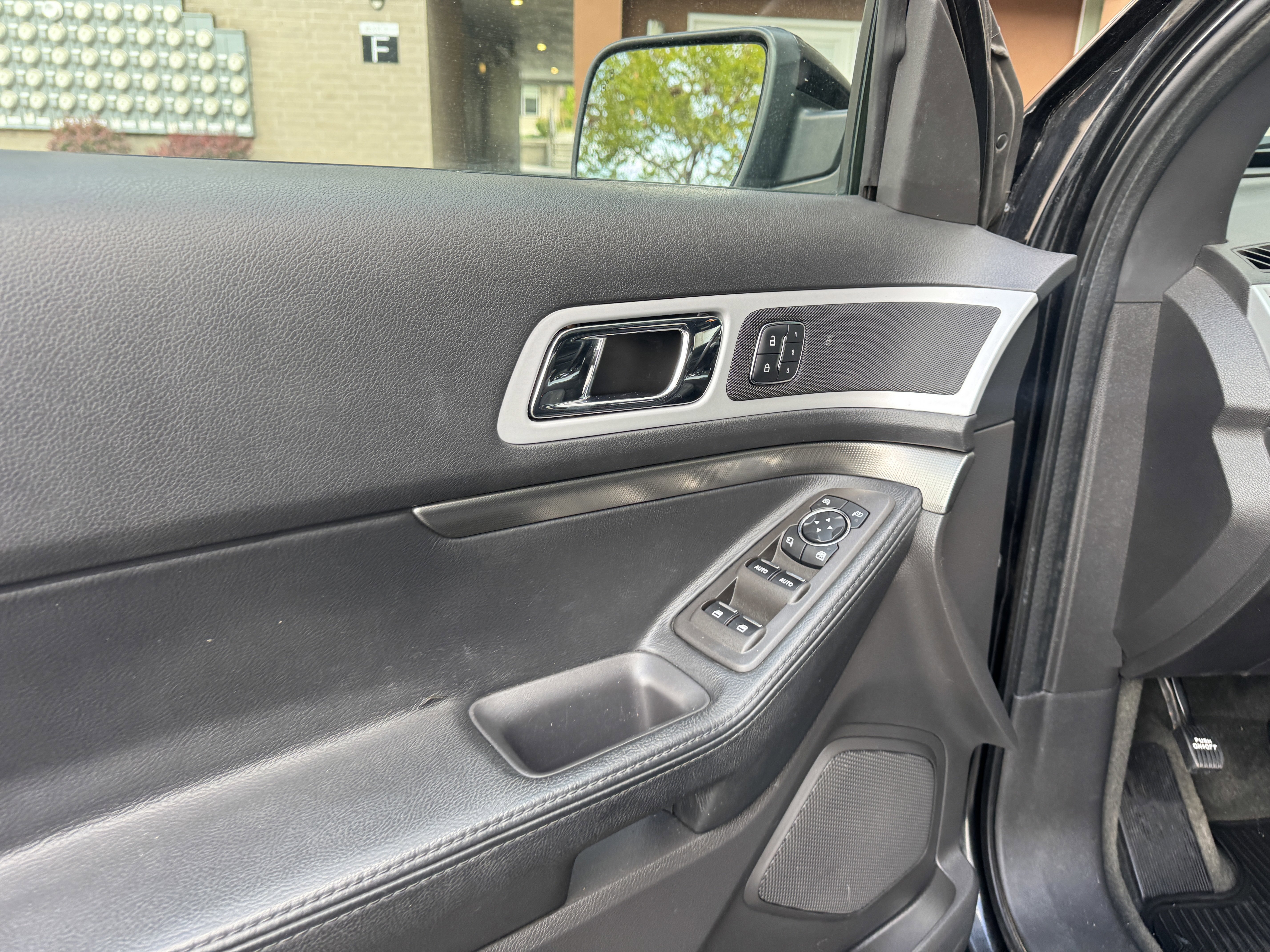 Used 2014 Ford Explorer Sport w/ Equipment Group 401A AWD/4WD image 18