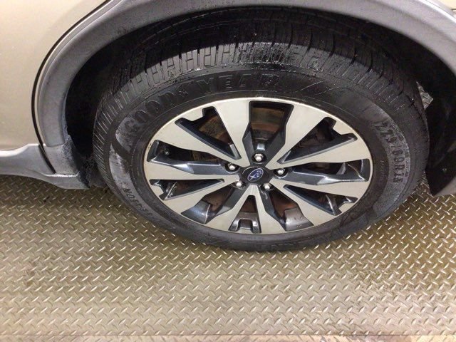 Used 2015 Subaru Outback 2.5i Limited AWD/4WD image 31