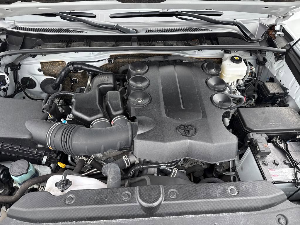 Used 2024 Toyota 4Runner SR5 AWD/4WD image 25