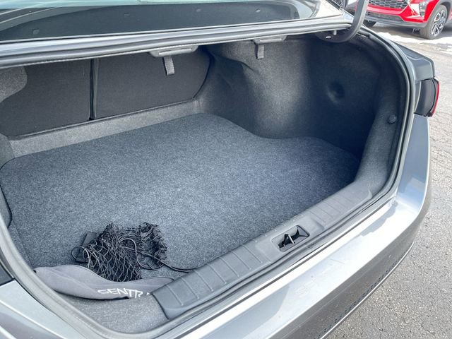Used 2025 Nissan Sentra SV w/ Trunk Package image 23