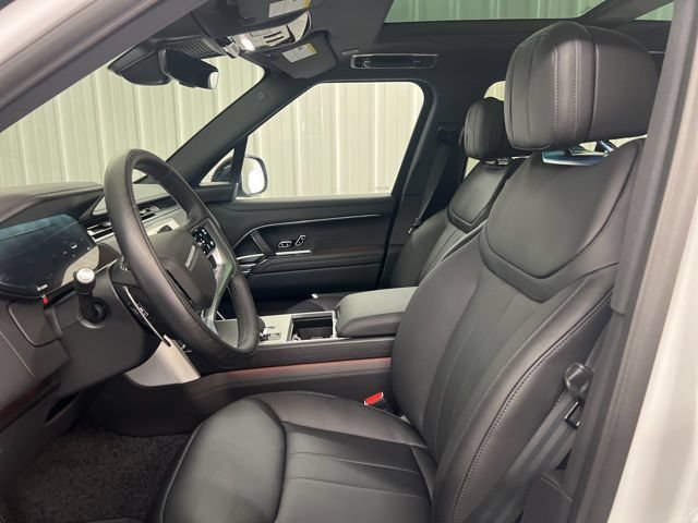 Certified 2025 Land Rover Range Rover SE AWD/4WD image 10