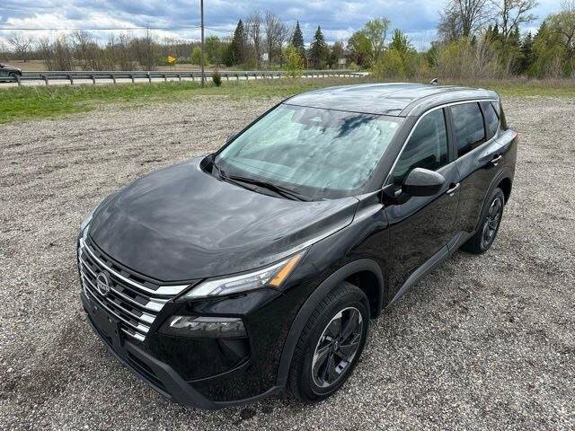 Used 2024 Nissan Rogue SV AWD/4WD image 10