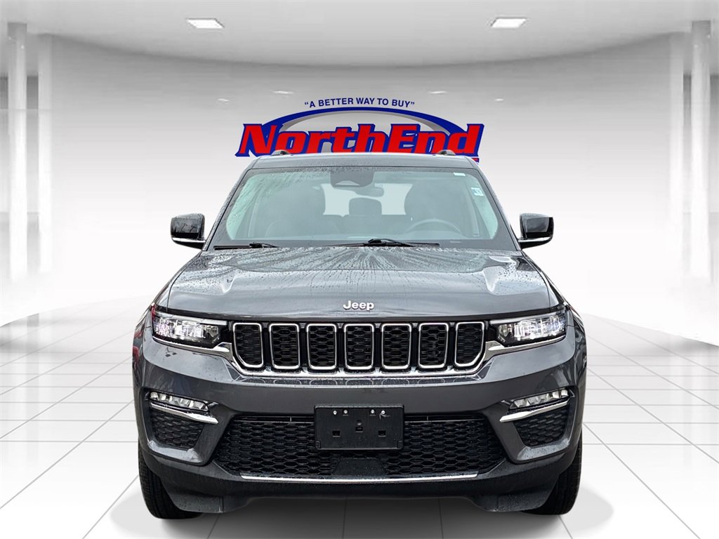 Used 2023 Jeep Grand Cherokee 4WD 4xe image 2