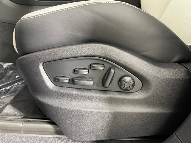 New 2026 Porsche Cayenne E-Hybrid Coupe image 36