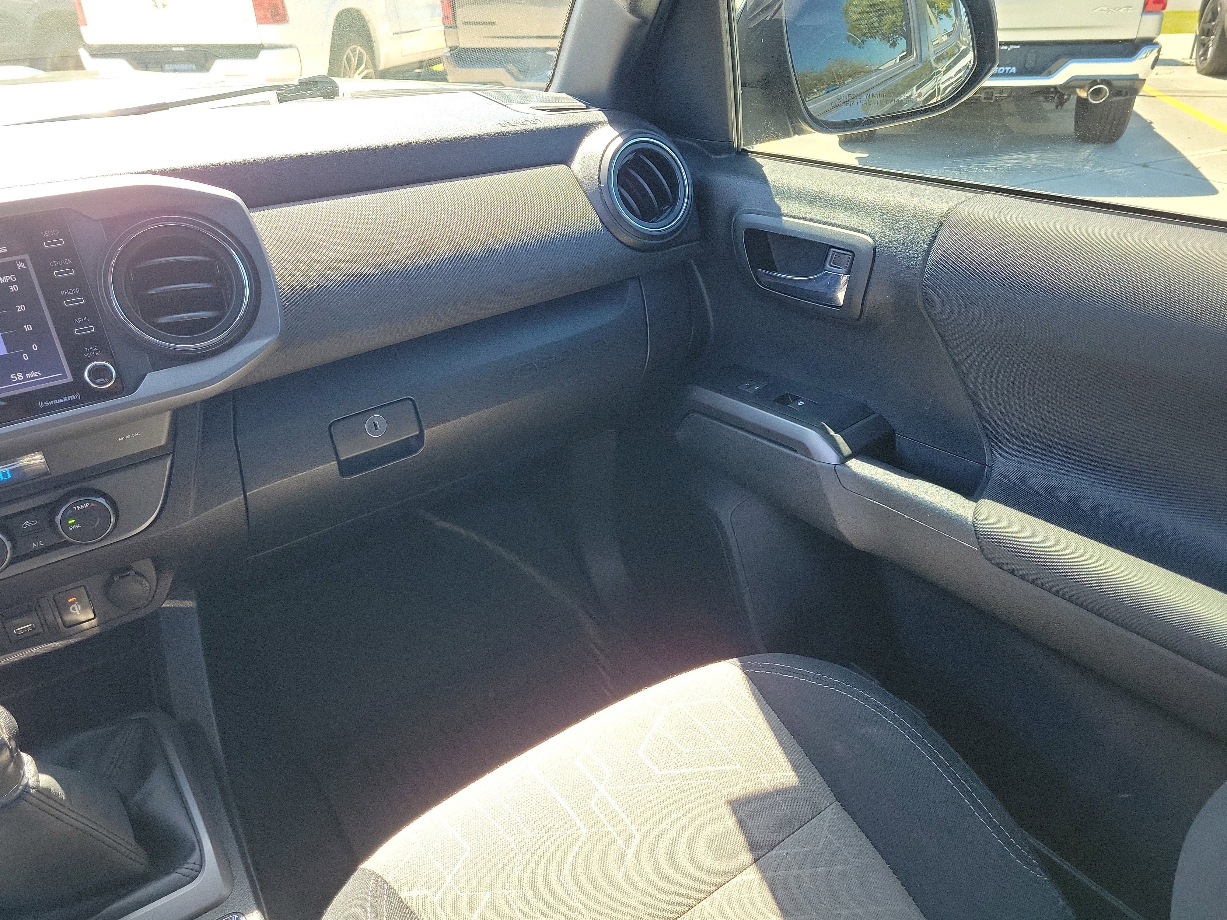 Used 2023 Toyota Tacoma TRD Sport image 17