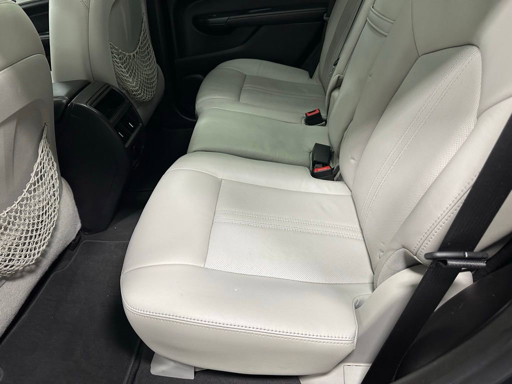 Used 2015 Cadillac SRX Performance w/ Driver Awareness Package image 39