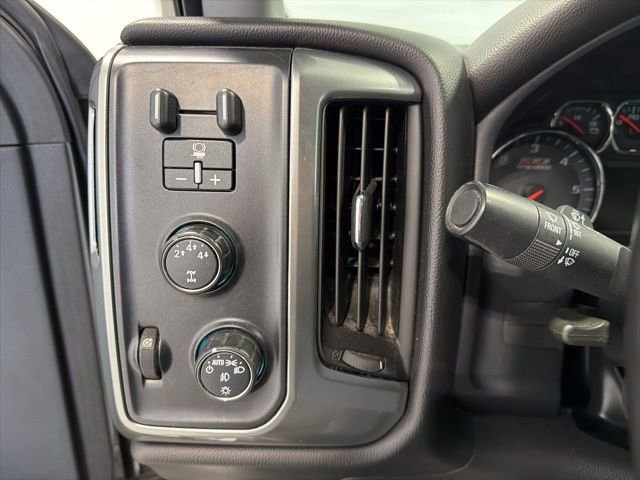 Used 2016 Chevrolet Silverado 2500 LT w/ LT Convenience Package image 11