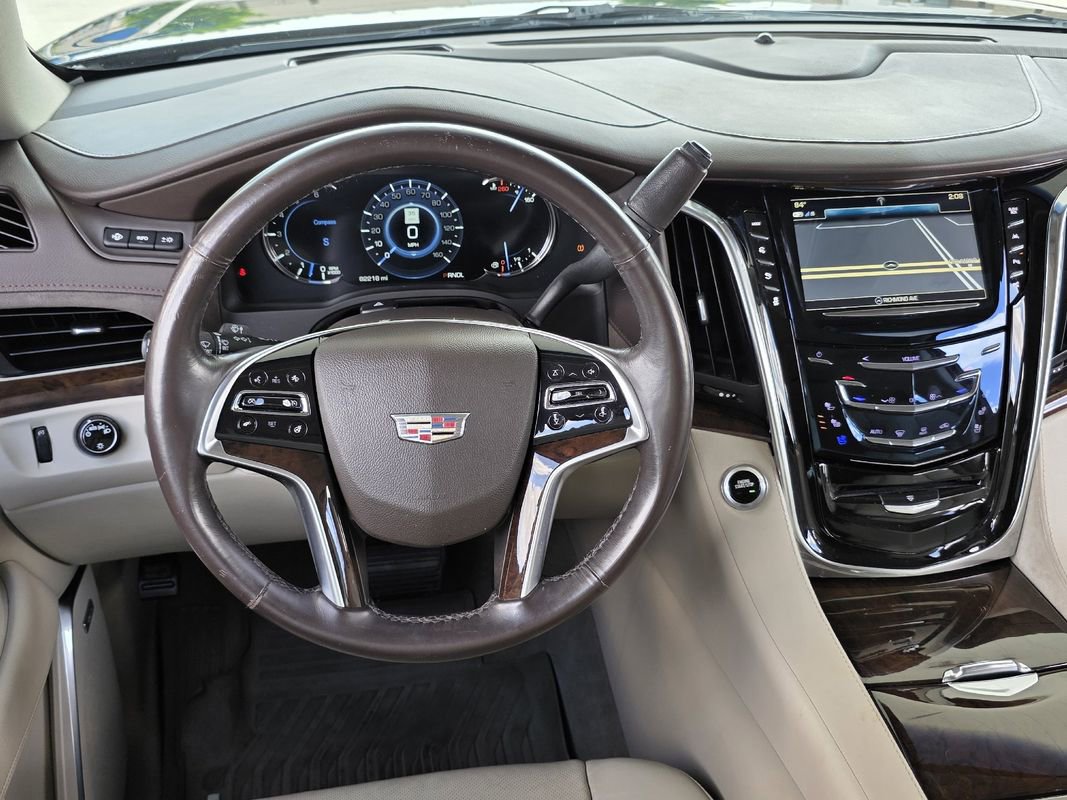 Used 2017 Cadillac Escalade ESV Luxury image 10