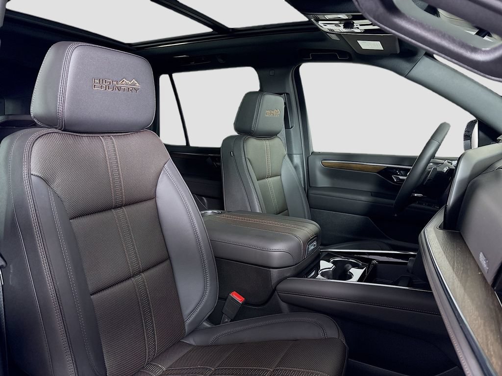 New 2026 Chevrolet Tahoe High Country AWD/4WD image 30