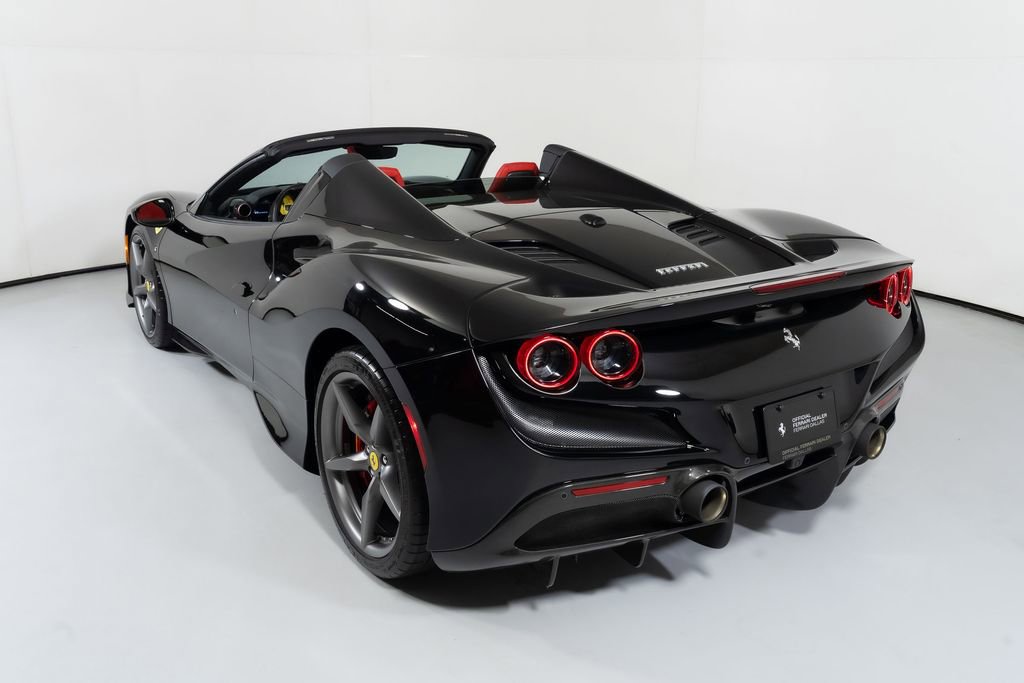 Used 2023 Ferrari F8 Tributo RWD image 26
