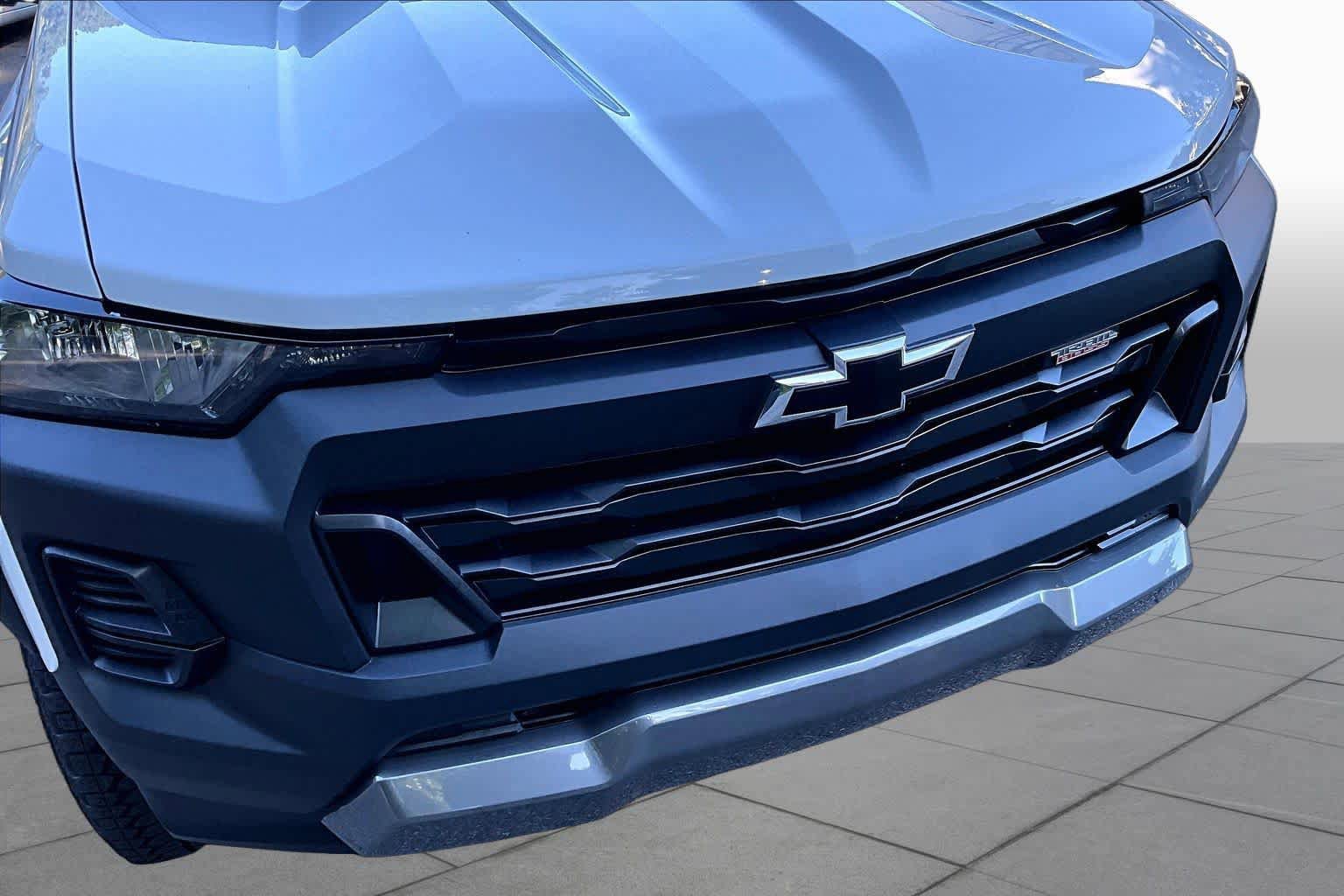 Used 2025 Chevrolet Colorado Trail Boss AWD/4WD image 30