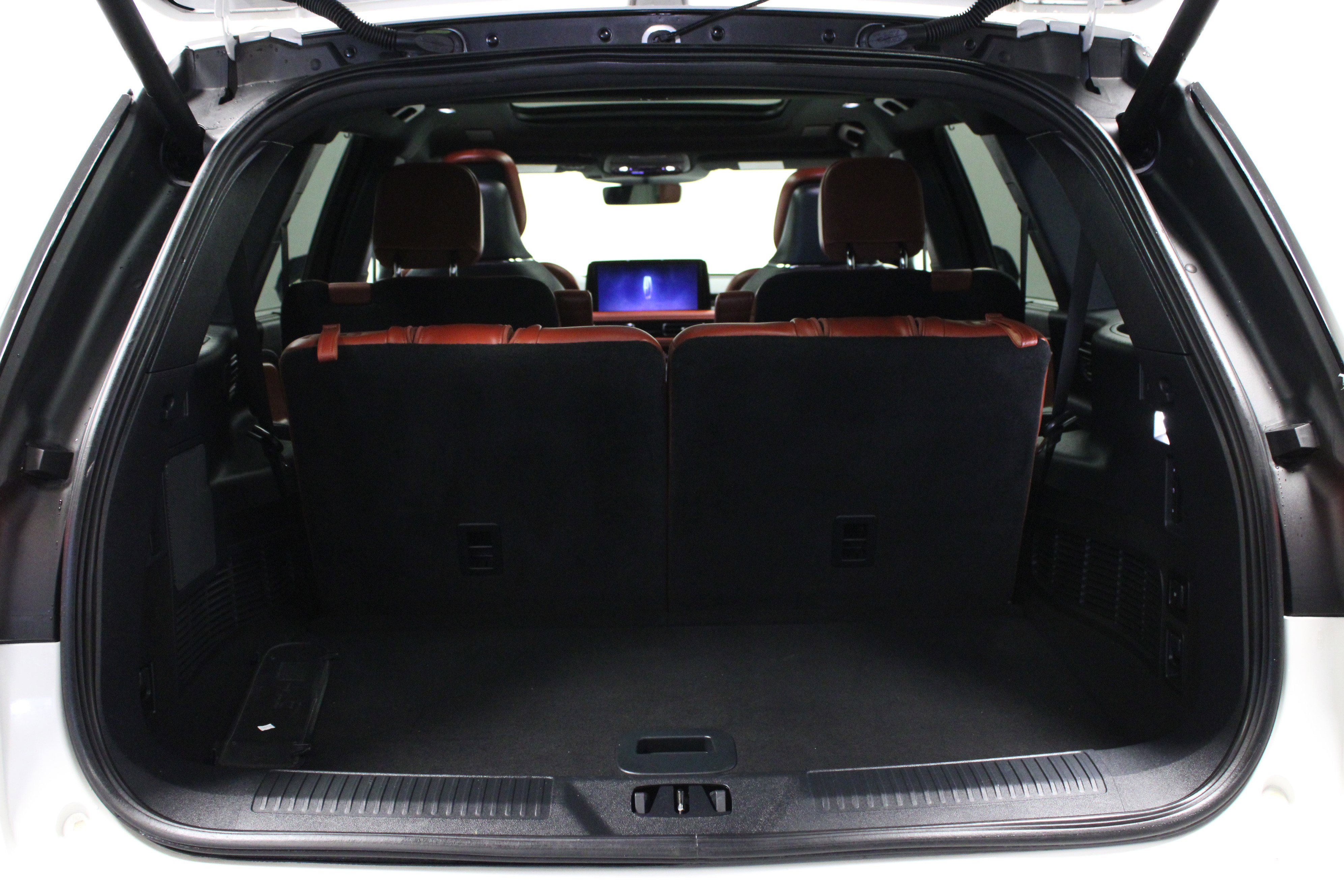 Used 2025 Lincoln Aviator Reserve w/ Luxury Package image 15