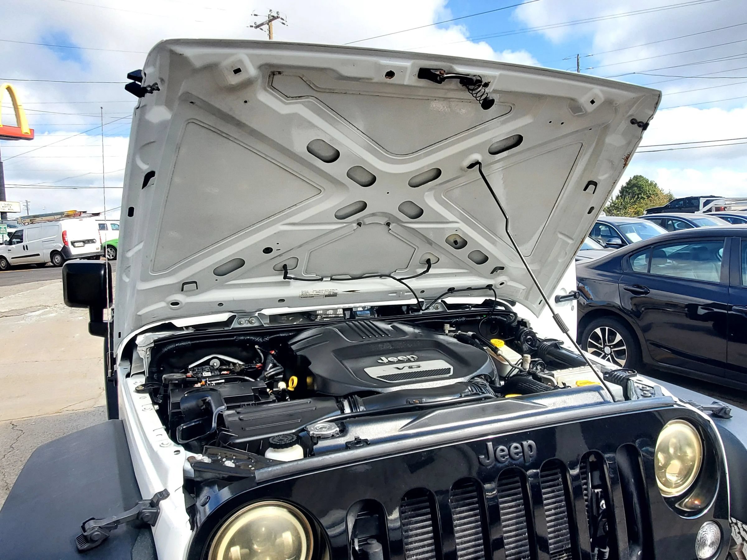 Used 2015 Jeep Wrangler Sport AWD/4WD image 49