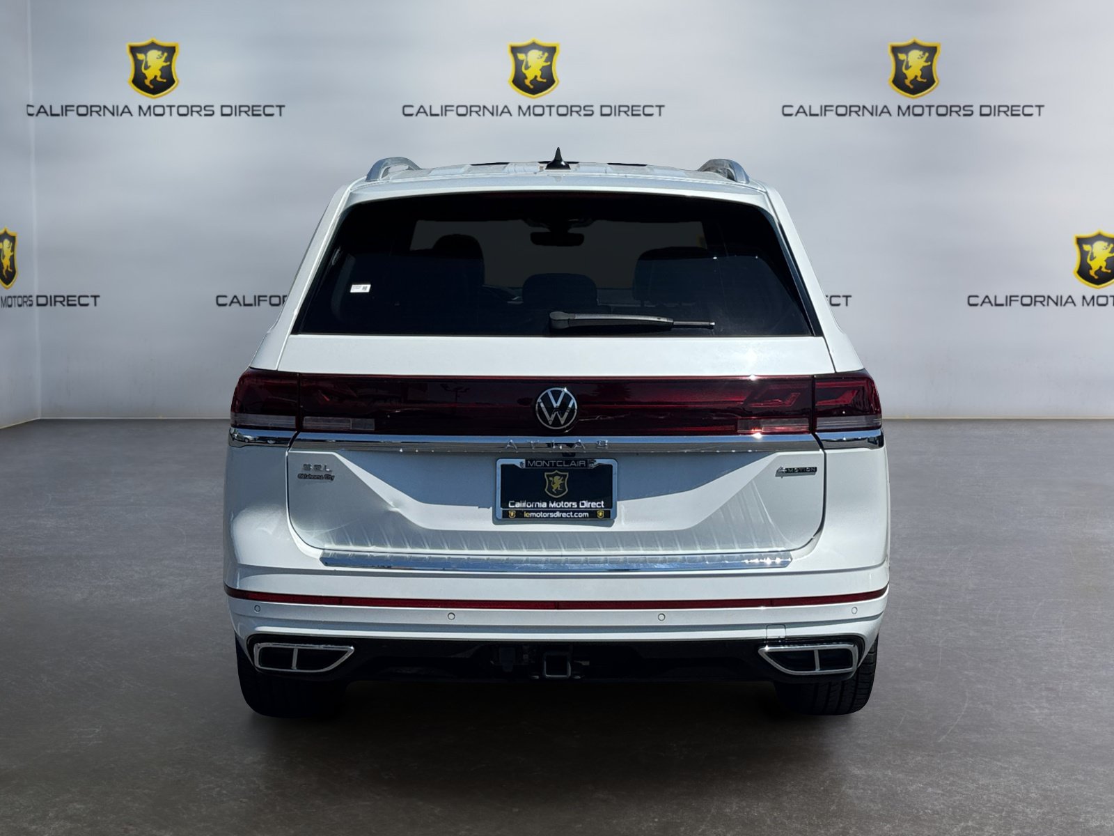 Used 2024 Volkswagen Atlas SEL Premium R-Line AWD/4WD image 4