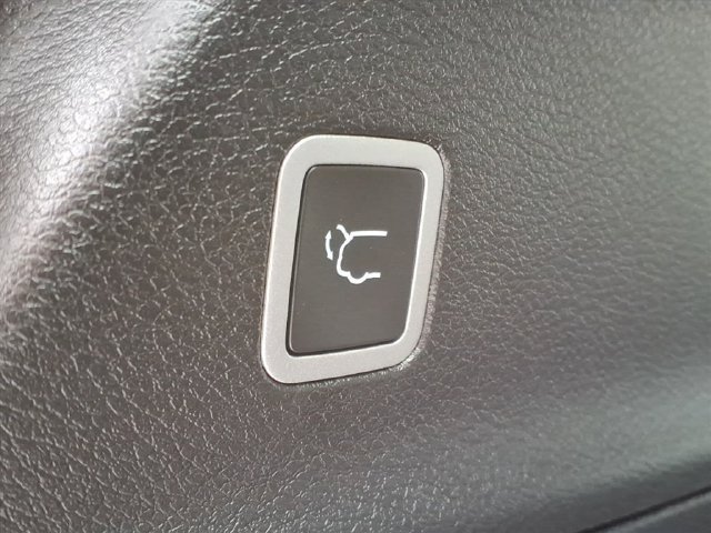 Used 2026 Chrysler Pacifica Select AWD/4WD image 15
