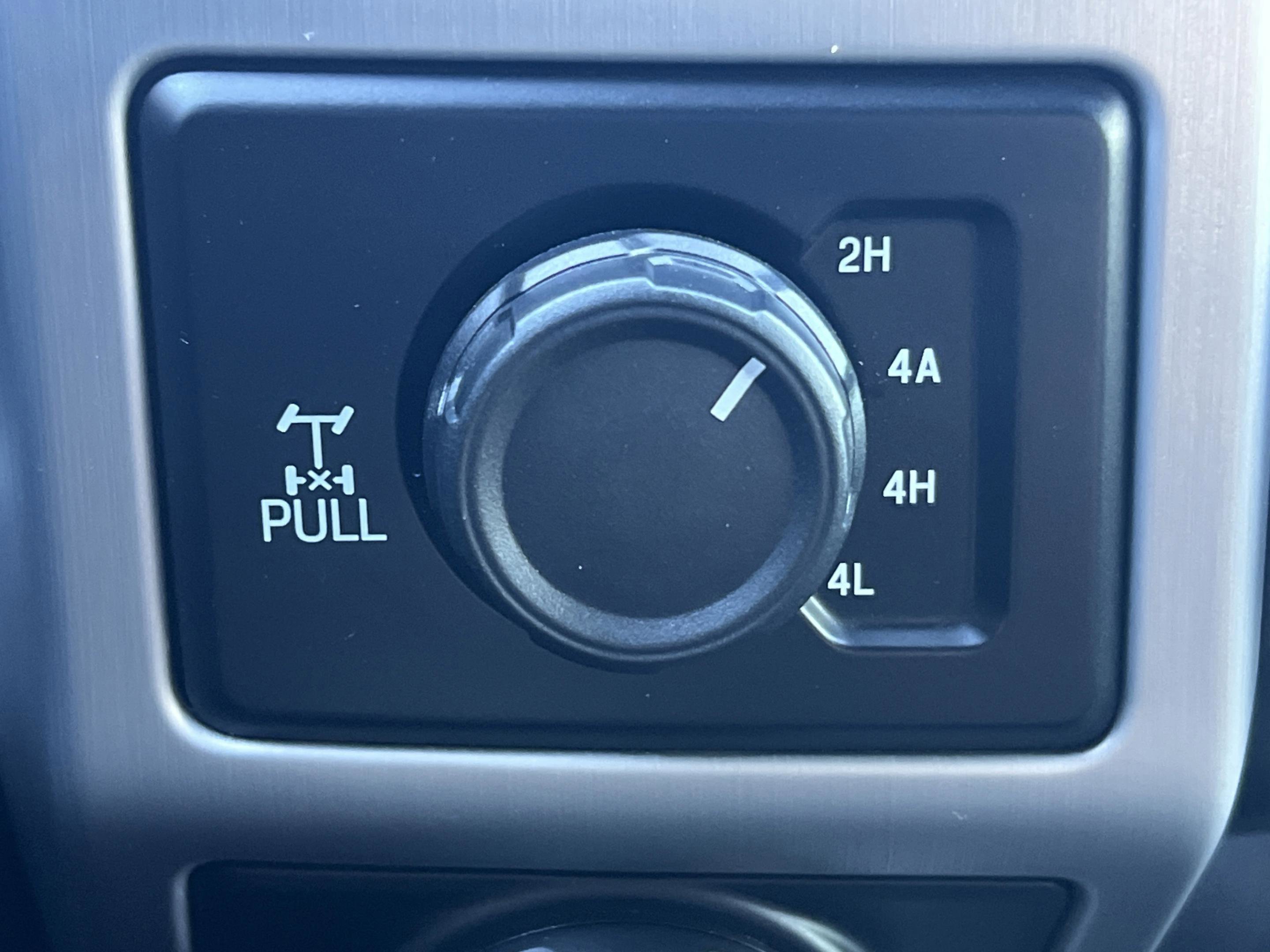 Used 2019 Ford F150 Platinum w/ Equipment Group 701A Luxury image 23