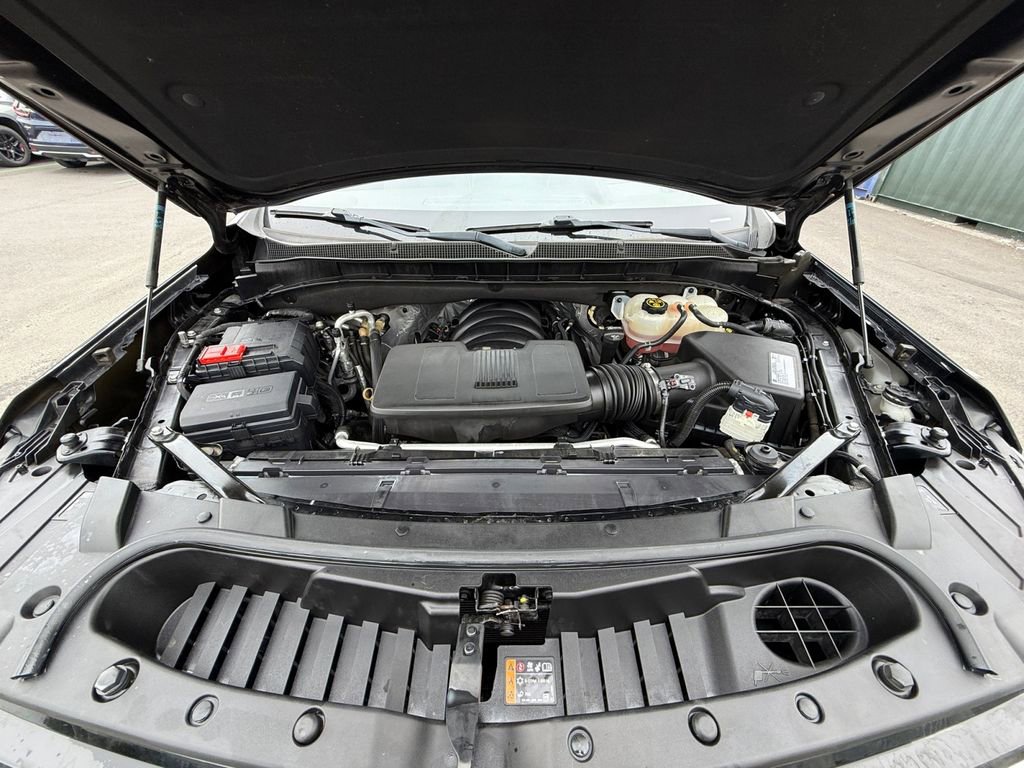 Used 2021 Chevrolet Tahoe Premier AWD/4WD image 30