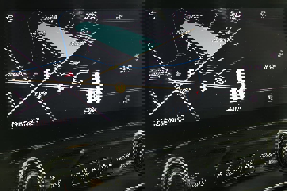 Used 2024 INFINITI QX80 Luxe image 8