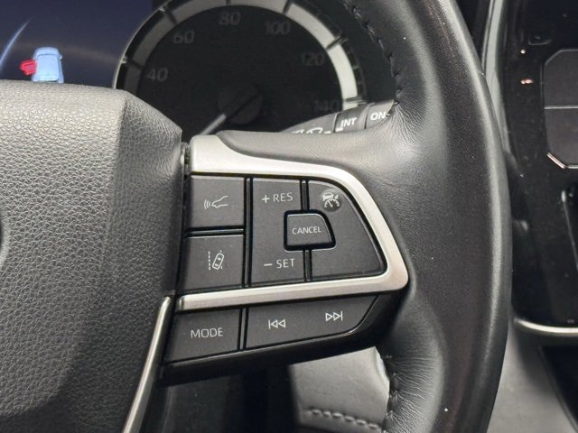 Used 2023 Toyota Highlander LE image 29