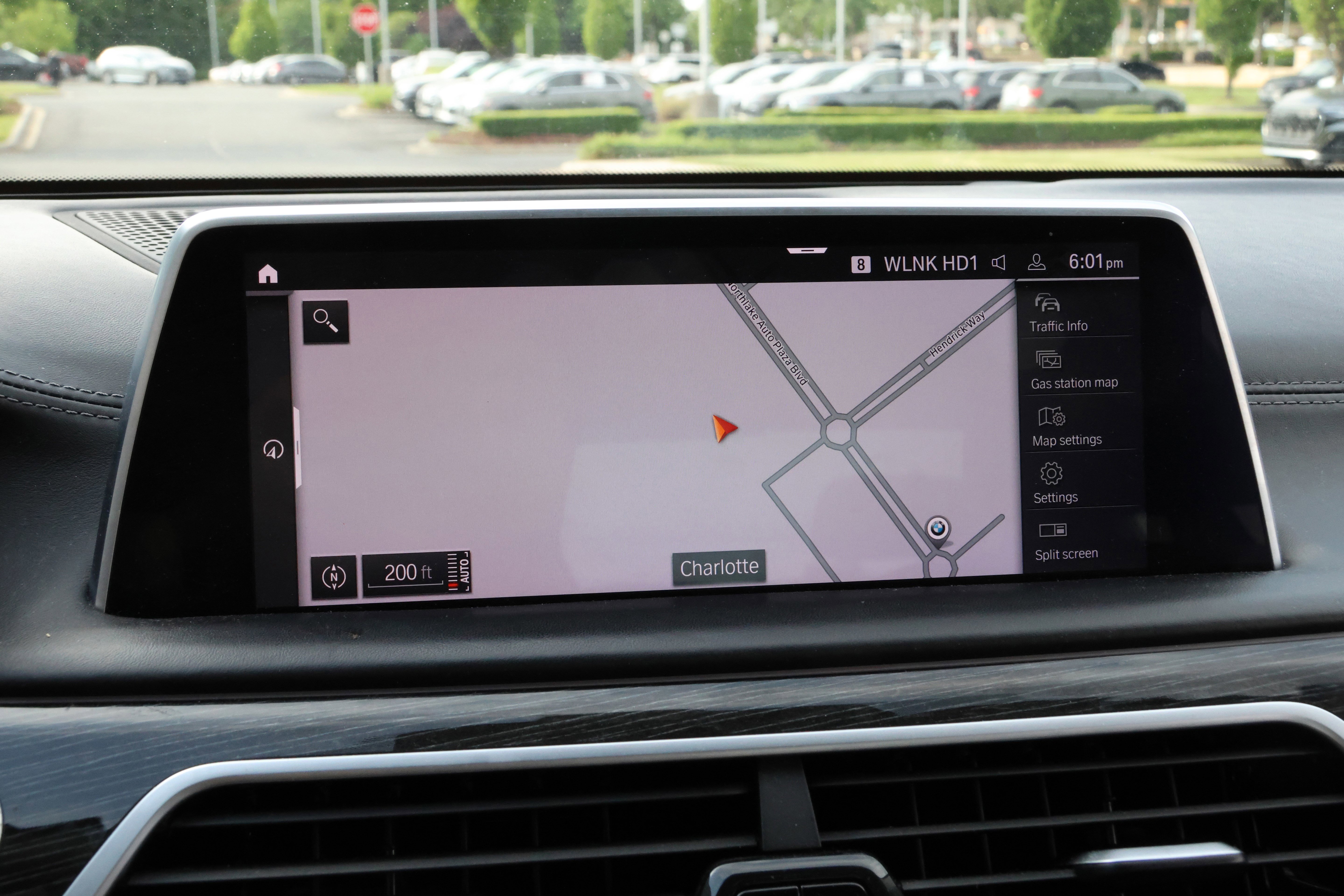 Used 2020 BMW 740i w/ Premium Package RWD image 20