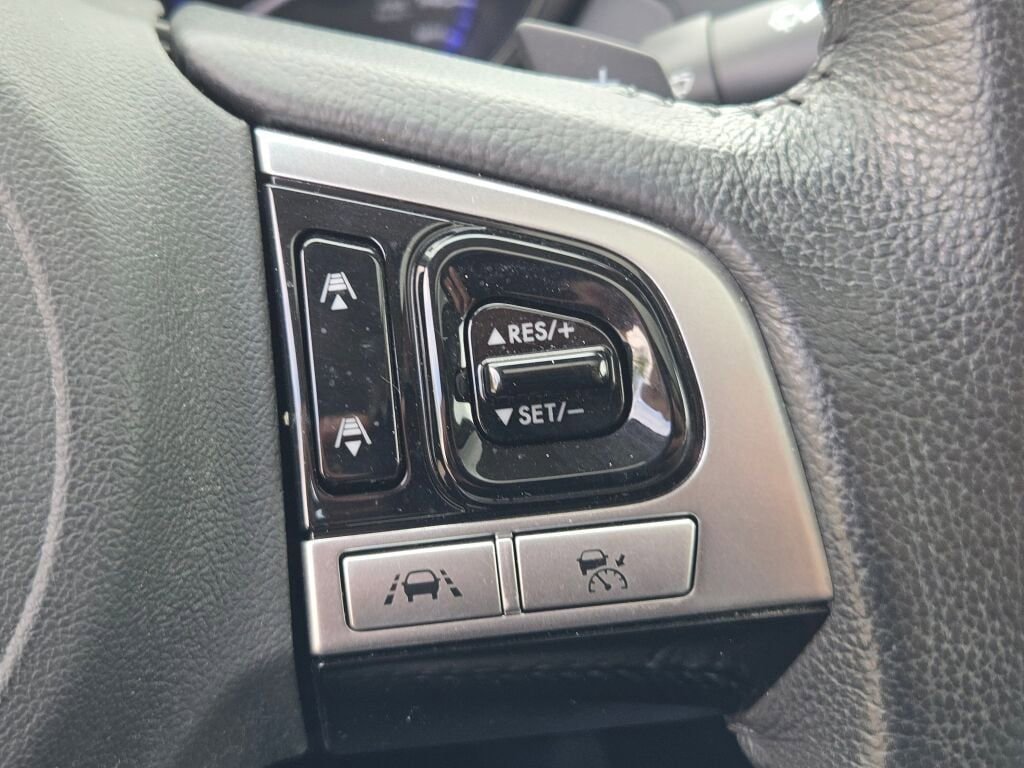 Used 2017 Subaru Legacy 2.5i Sport AWD/4WD image 30