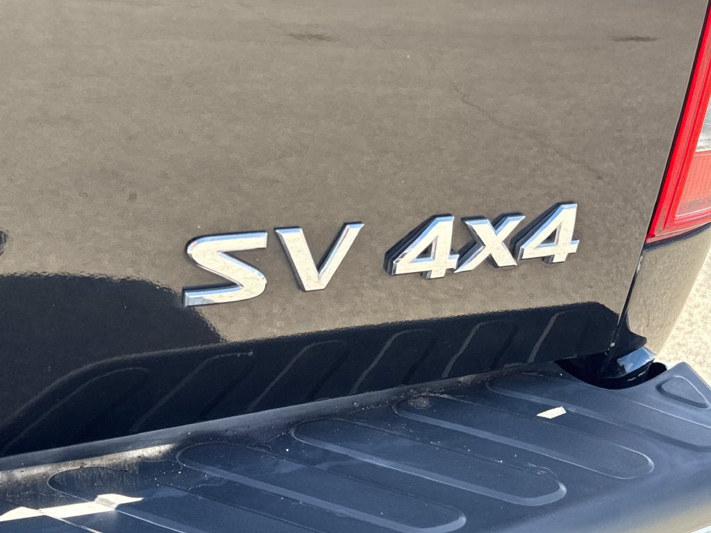 Used 2016 Nissan Frontier SV w/ SV Value Truck Package AWD/4WD image 6