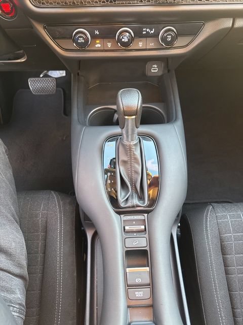 Used 2023 Honda HR-V LX image 6