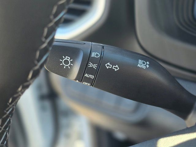 New 2026 Hyundai Venue SEL FWD image 33