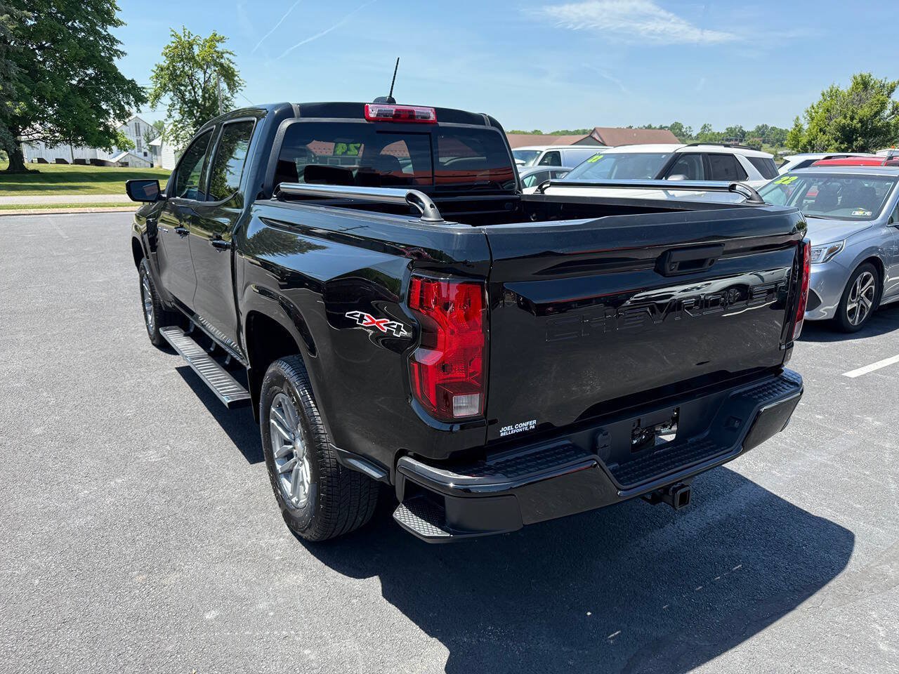 Used 2024 Chevrolet Colorado LT w/ LT Convenience Package II AWD/4WD image 4