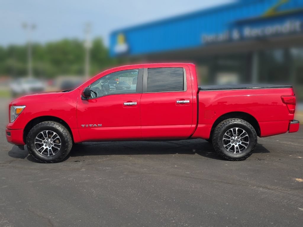 Used 2021 Nissan Titan SV AWD/4WD image 3