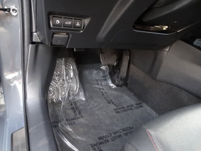 Used 2024 Toyota Prius Prime Premium w/ Advanced Technology Package FWD image 17