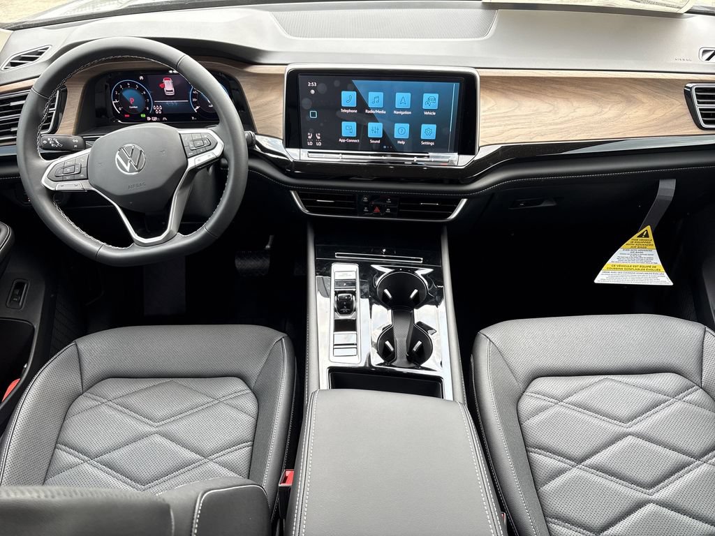 Used 2025 Volkswagen Atlas SE FWD image 19