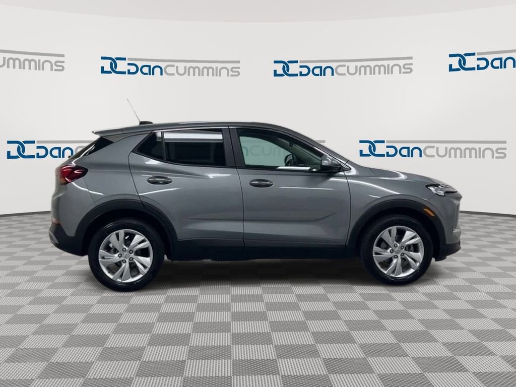 Used 2025 Buick Encore GX Preferred FWD image 9