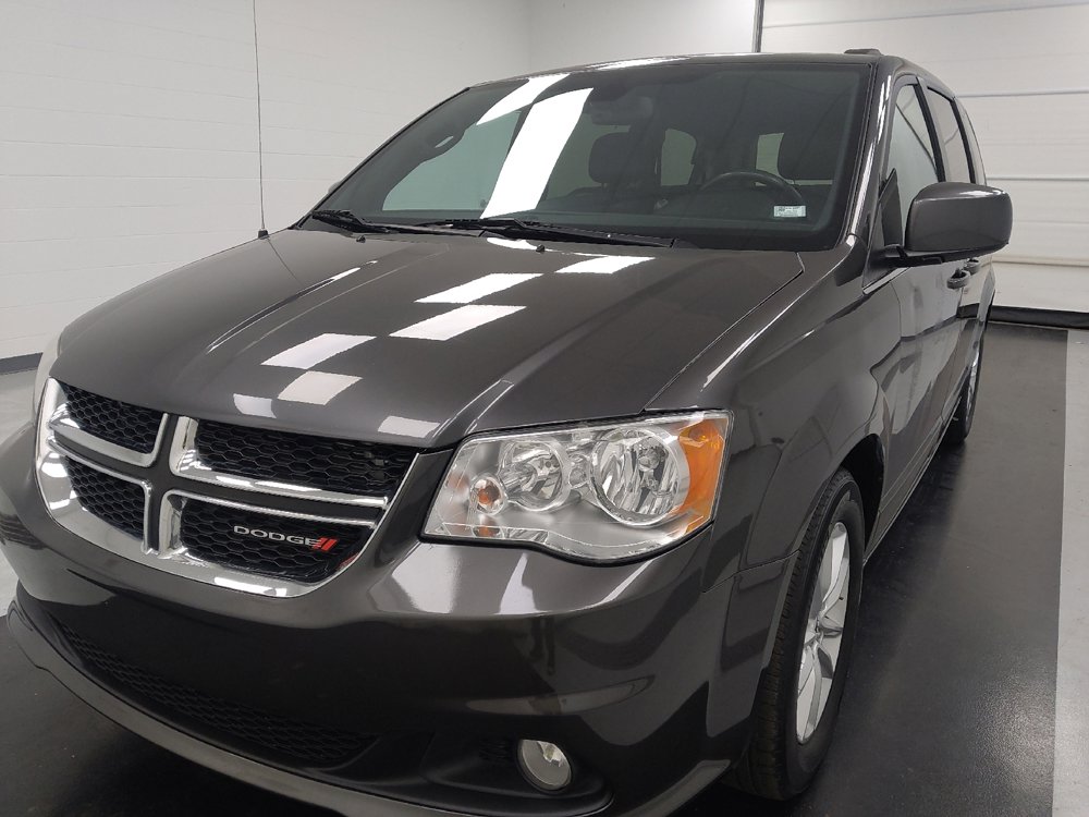 Used 2020 Dodge Grand Caravan SXT image 15