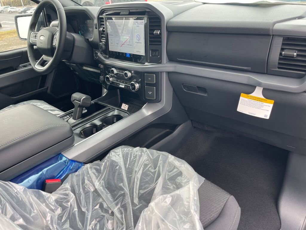 New 2026 Ford F150 XLT w/ Equipment Group 302A MID image 15