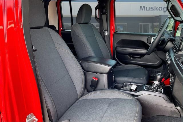 Used 2024 Jeep Gladiator Willys image 26