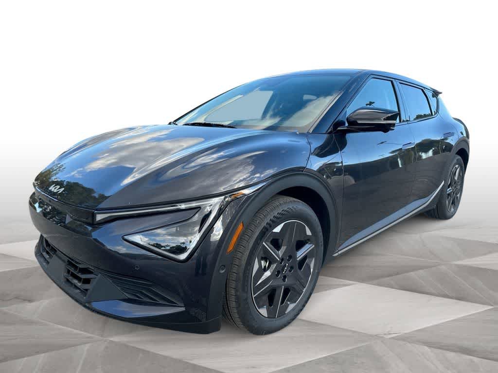 New 2025 Kia EV6 Light w/ Light LR Technology Package image 1