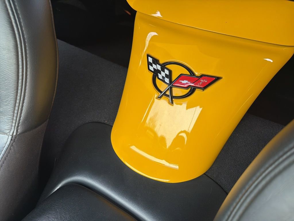 Used 2004 Chevrolet Corvette Convertible w/ Preferred Equipment Group image 13