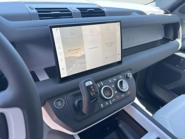 New 2025 Land Rover Defender 110 S AWD/4WD image 23