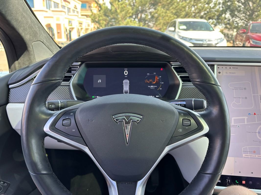 Used 2017 Tesla Model X 75D image 23