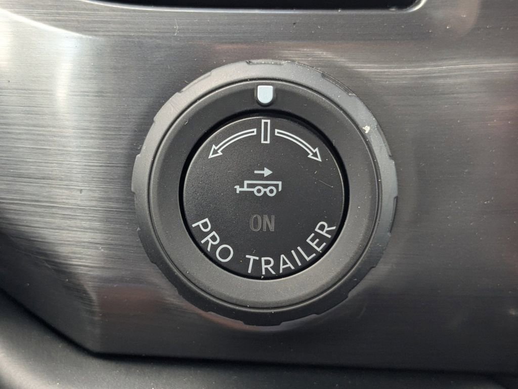 New 2025 Ford F150 Lightning Platinum image 28