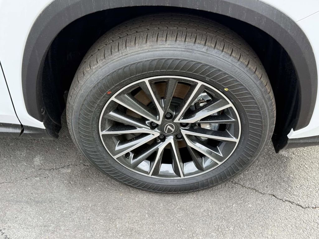 Used 2026 Lexus NX 450h+ AWD w/ Accessory Package (Z1) image 7