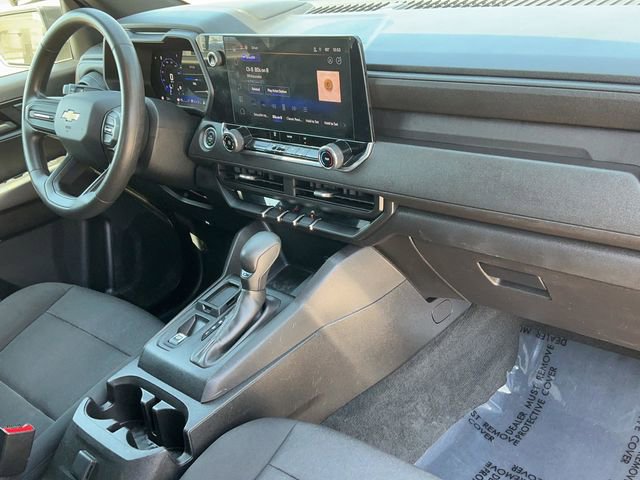 Used 2024 Chevrolet Colorado W/T image 17